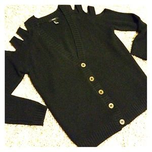 Peekaboo cold shoulder Sweater